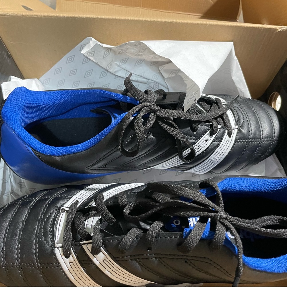 Umbro cleats